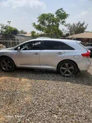Toyota Venza V6 AWD 2010 Silver