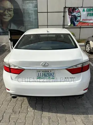 Lexus ES 350 FWD 2016 White