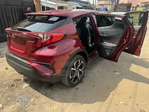Toyota C-HR 2018 Red