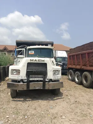 Foreign Used Mack Tipper Available for Sale in Lagos