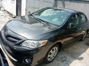 Toyota Corolla LE 4dr Sedan (1.8L 4cyl 4A) 2010 Gray