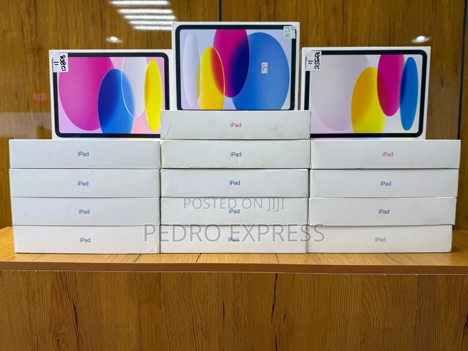 New Apple iPad (2025) 128 GB