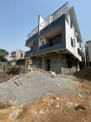 4bdrm House in Ikeja for sale