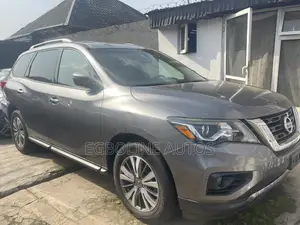 Nissan Pathfinder 2020 Gray