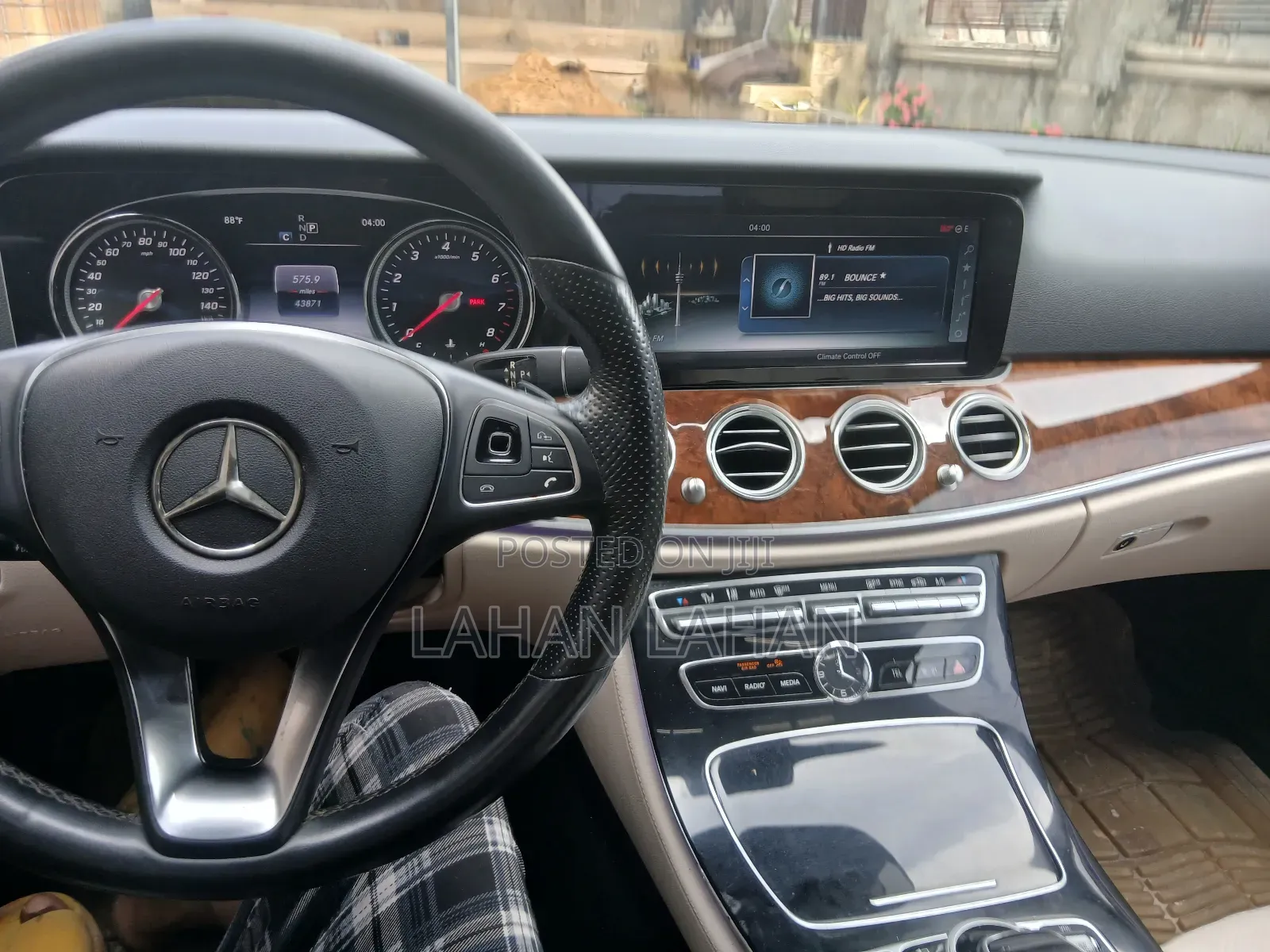 Mercedes-Benz E300 2018 Gray