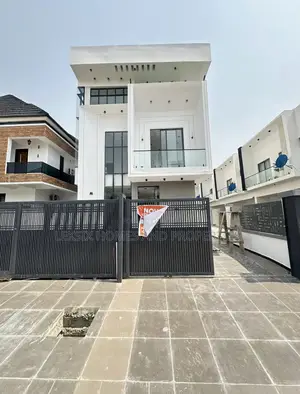 5bdrm Duplex in A Well Secured, Lekki Phase 2 for sale