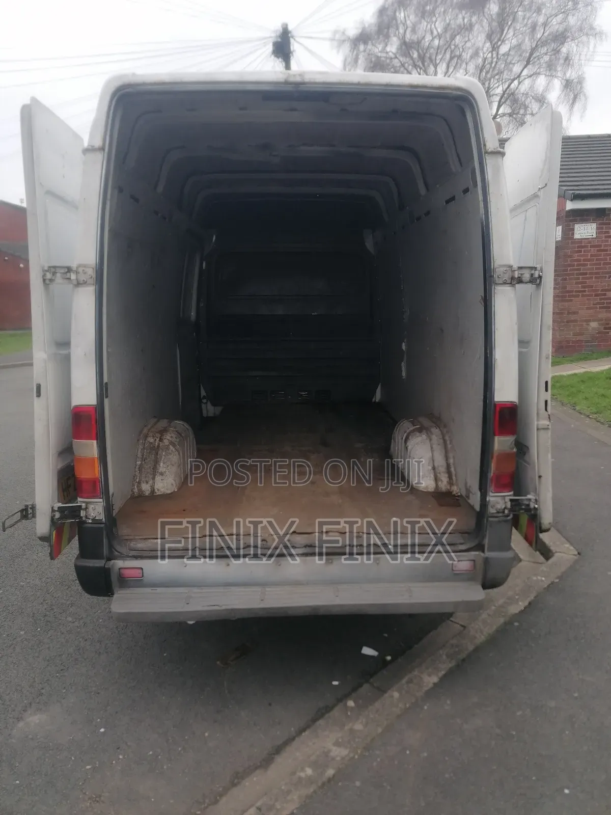 Mercedes-Benz Sprinter 2002 White