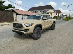 Toyota Tacoma TRD Off Road 2018 Beige