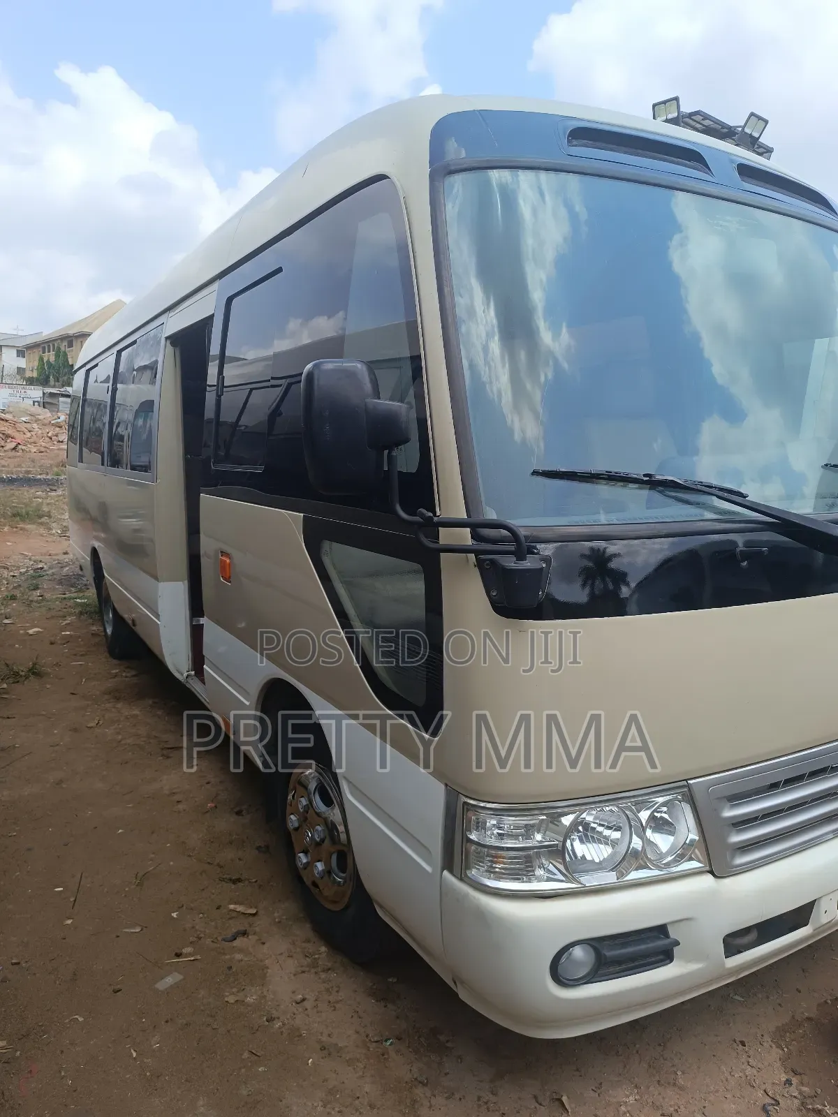 Toyota Coaster 2017 Beige