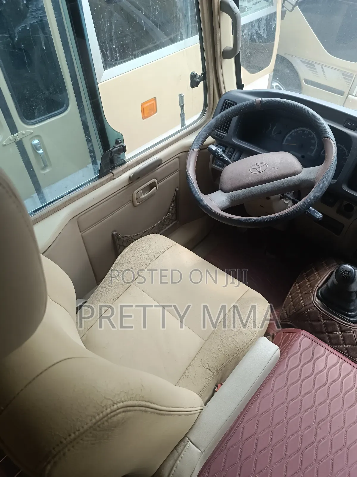 Toyota Coaster 2017 Beige