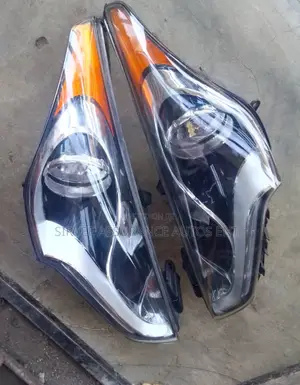 Set of Head Lamp for Veloster 2012 Model