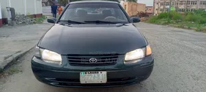Toyota Camry LE 4dr Sedan (2.2L 4cyl 4A) 2000 Green