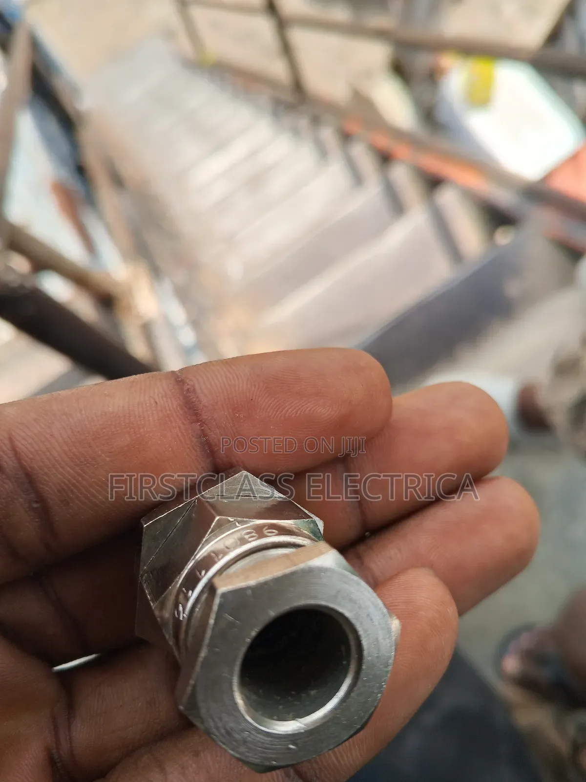 A2-0 Stainless Gland