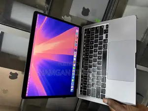 Laptop Apple MacBook Pro 2020 16GB Intel Core I5 SSD 512GB