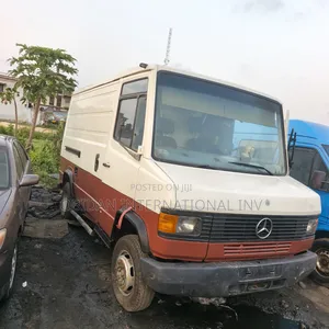 Mercedes-Benz Tourismo 2002 White