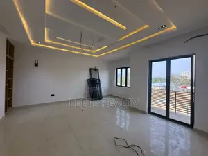 4bdrm Townhouse/Terrace in Jahi for sale