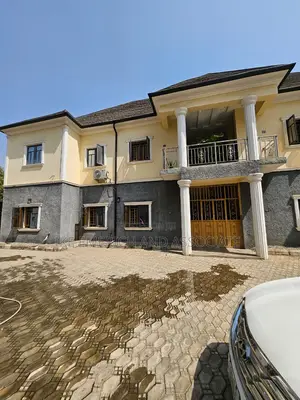 3bdrm Block of Flats in Gaduwa for rent