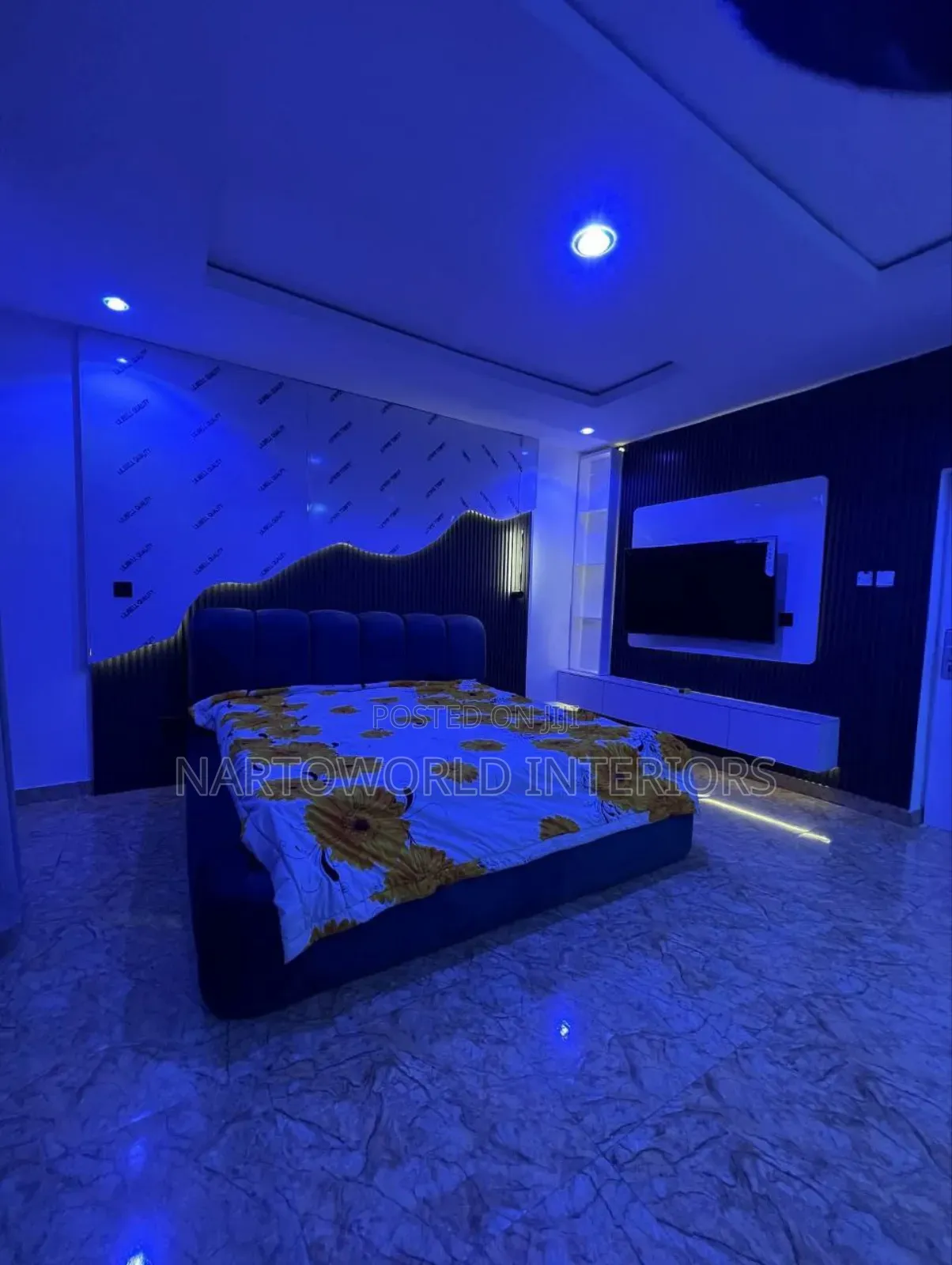 High Quality Classic 6by6 Bubble Bedframe 
