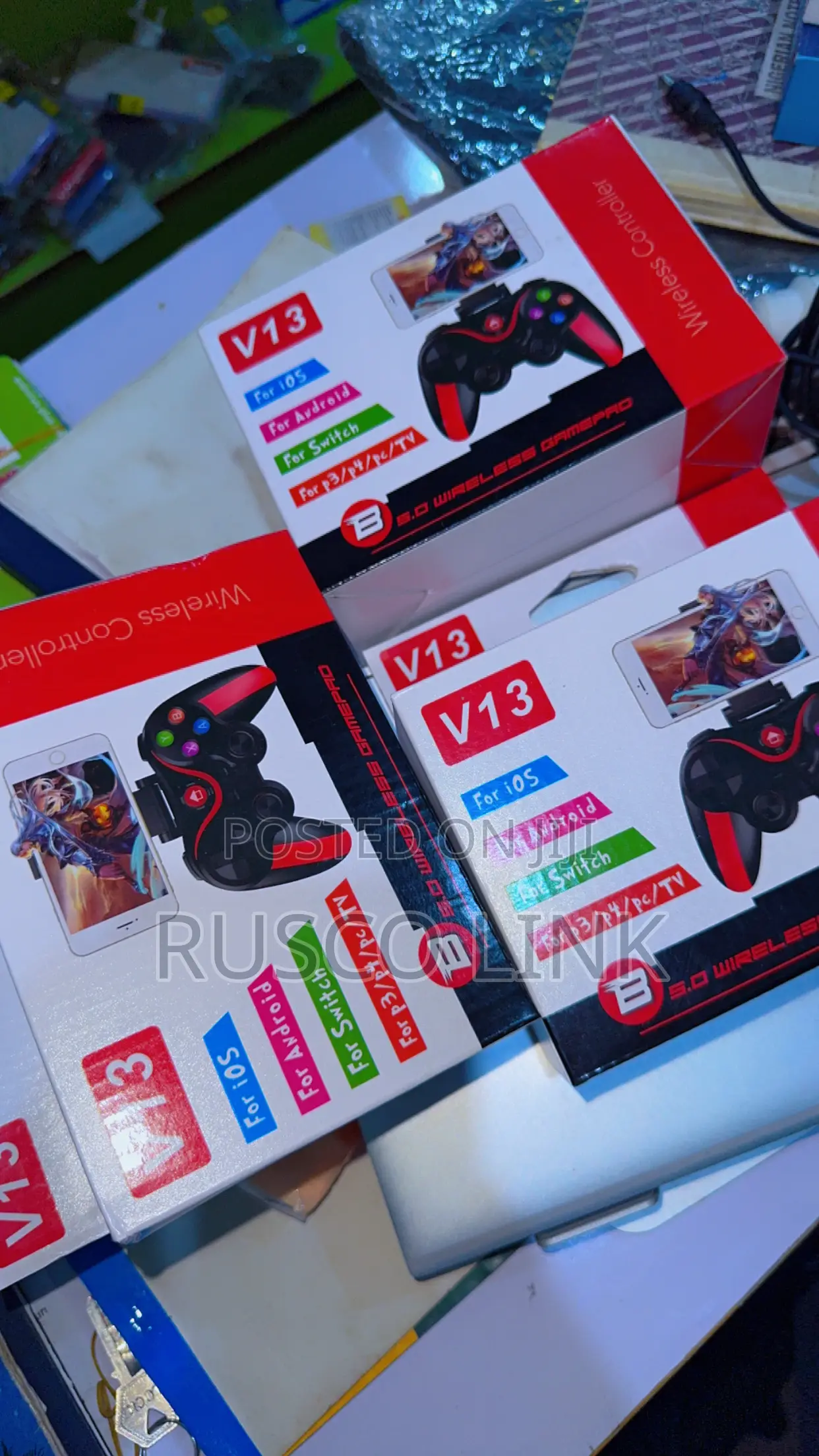V13 Wireless Controller
