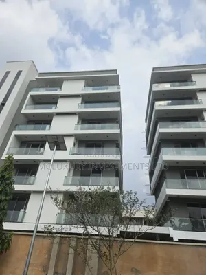 3bdrm Apartment in Ikeja for rent