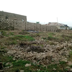 Land for Sale in a Very Cool Area, Fully Fenced.
