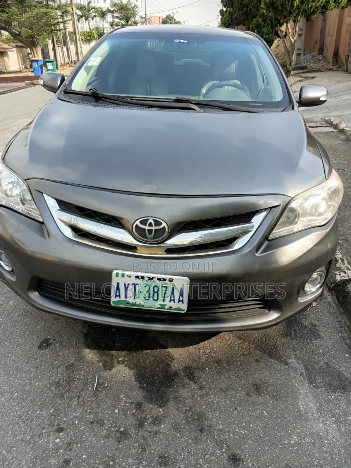 Toyota Corolla 2011 Gray