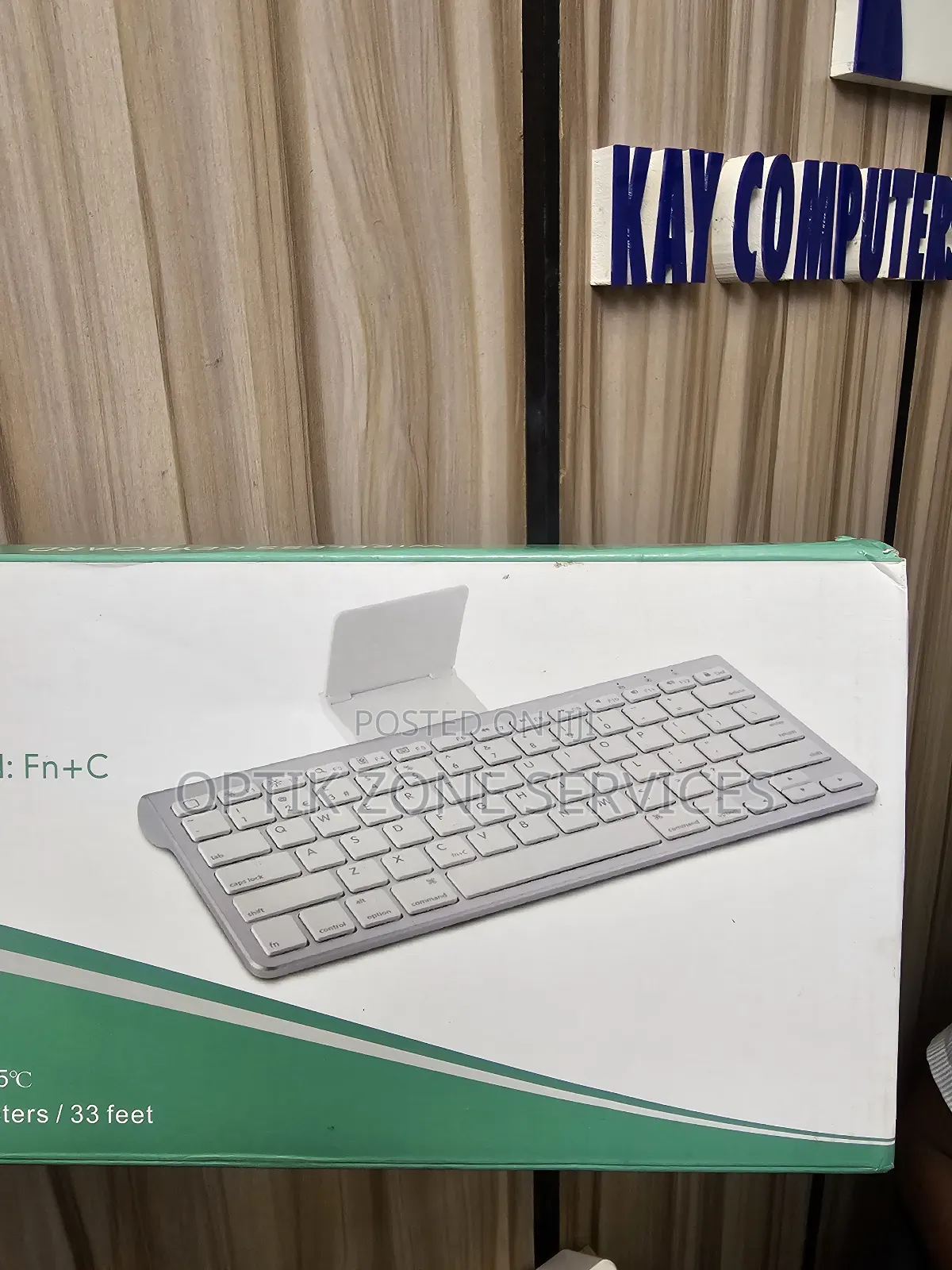 Apple and Windows Bluetooth Keyboard for iPad and Computers