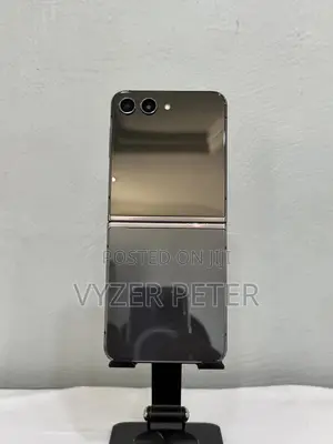 Samsung Galaxy Z Flip5 256 GB Gray