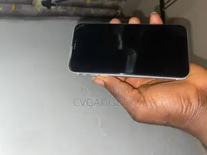 Apple iPhone XR 64 GB White