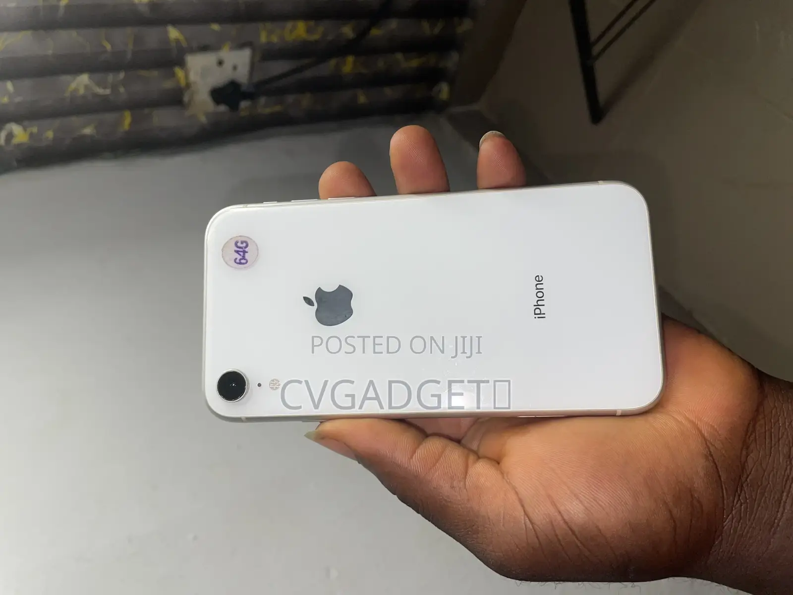 Apple iPhone XR 64 GB White