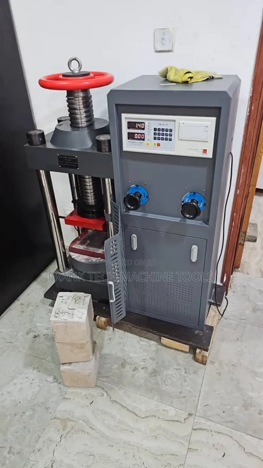 Digital Compression Testing Machine 3000kn