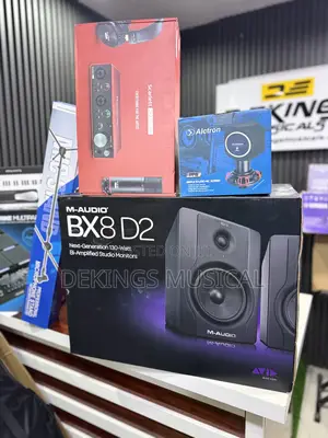 Complete Set of Studio Equipment - Bx8 D2 and Focusrite