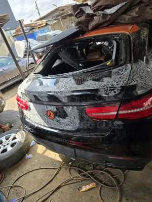 Gle43 Coupe 2017 292 Back Glass Available