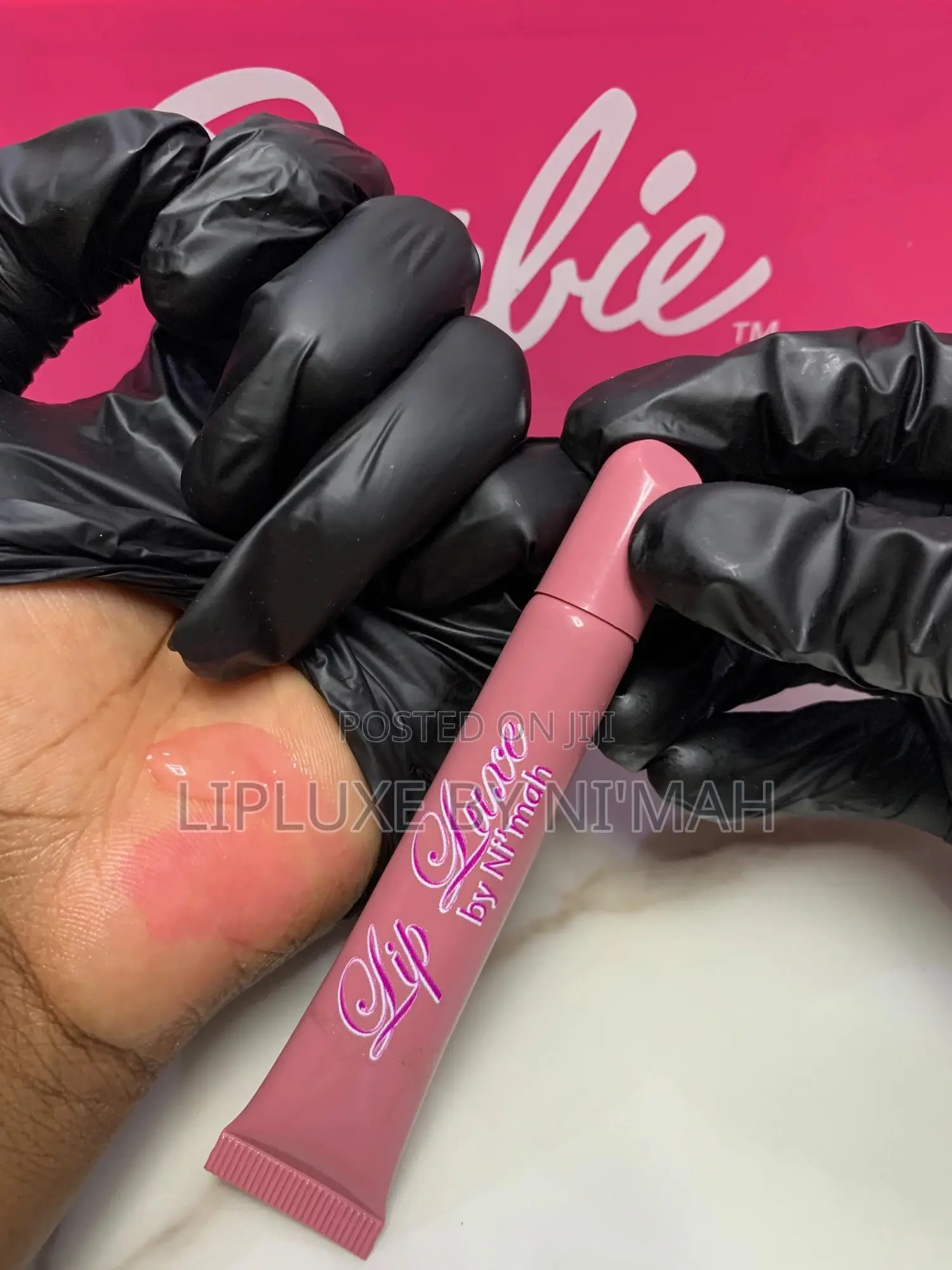 Color Changing Lipgloss
