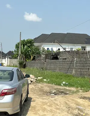 697sqm Land at University View Estate