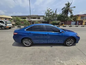 Toyota Camry XLE 4dr Sedan (3.5L 6cyl 6A) 2017 Blue