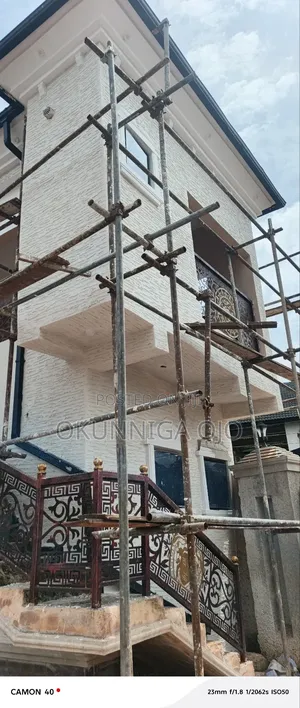 Gravitex Paint an Stone Paint