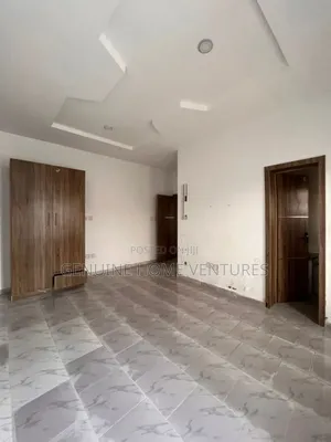 Mini Flat in Ikota for rent