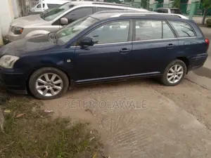 Toyota Avensis 2.0 D Verso 2002 Blue