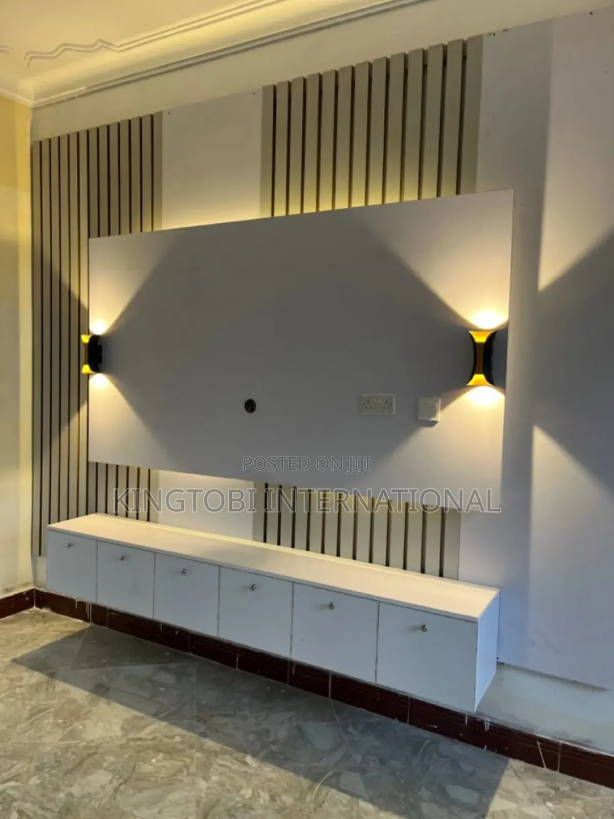 Tv Consoles