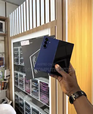 New Samsung Galaxy Z Fold7 256 GB Blue