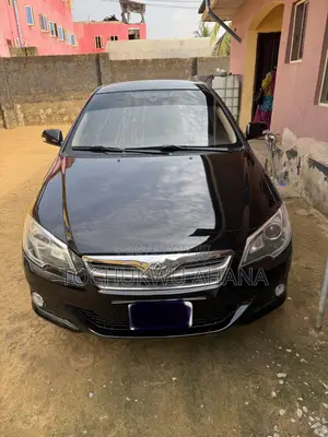 Toyota Corolla LE 4dr Sedan (1.8L 4cyl CVT) 2014 Black