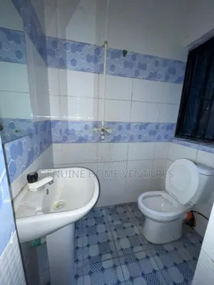 2bdrm Apartment in Lekki Phase One for rent