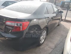 Toyota Camry SE 4dr Sedan (2.5L 4cyl 6A) 2013 Black