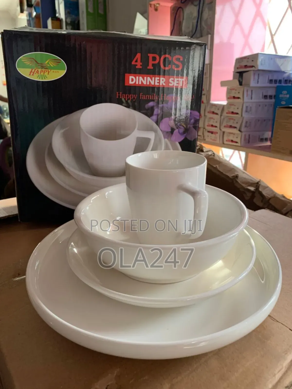 Happy Rain 4-Piece Ceramic Dinner Set - Pure White