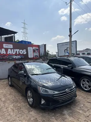 Hyundai Elantra 2019 Black