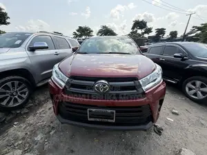 Toyota Highlander Limited 4x4 V6 (3.5L 6cyl 8A) 2018 Red