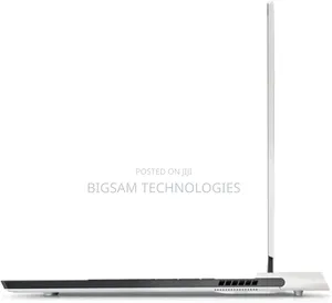New Laptop Dell Alienware M16 R2 32GB Intel Core Ultra 7 SSD 1T