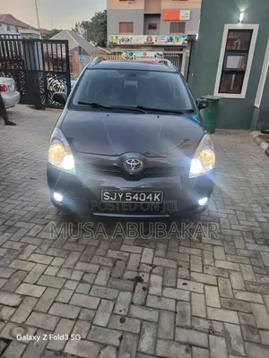 Toyota Corolla Verso 2009 Gray