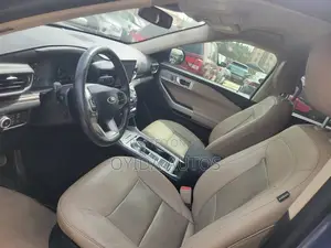 Ford Explorer Limited 2021 Blue